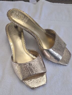 NWT Vince Camuto Faiza Sandals